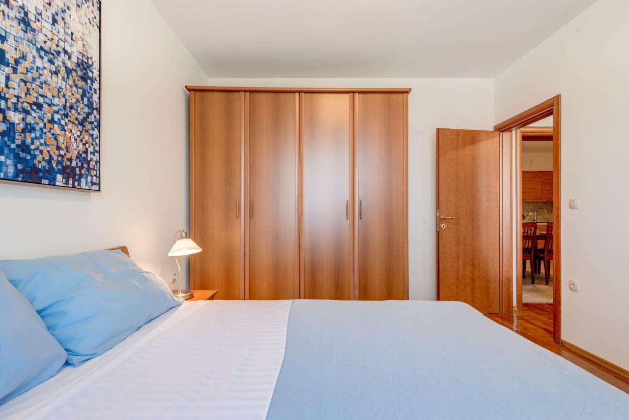 Apartmani Mirta Omiš Exterior foto