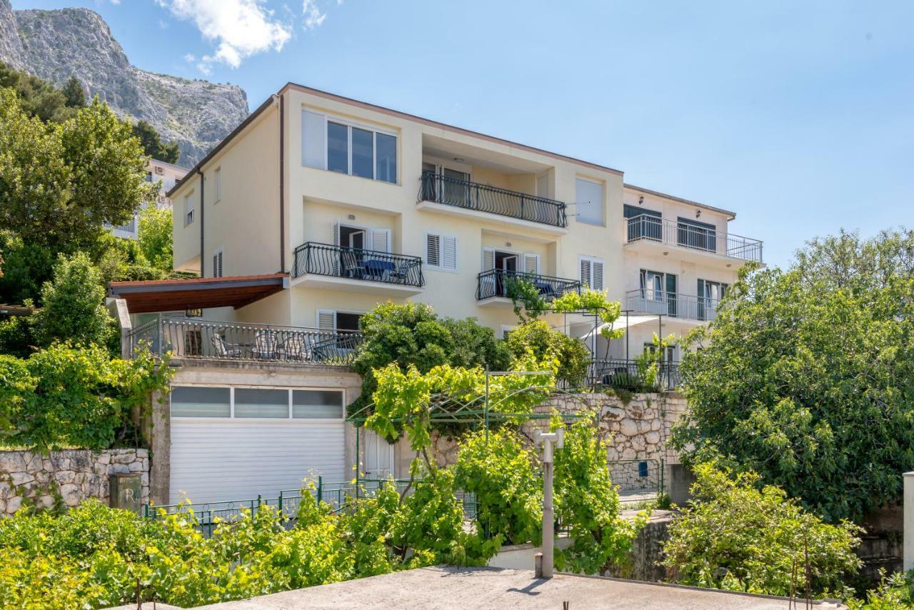 Apartmani Mirta Omiš Exterior foto
